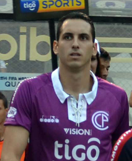 Roberto Junior Fernández